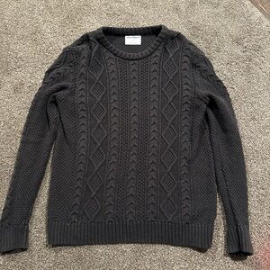 Old Navy Women’s Charcoal Cable Knit Crewneck Sweater